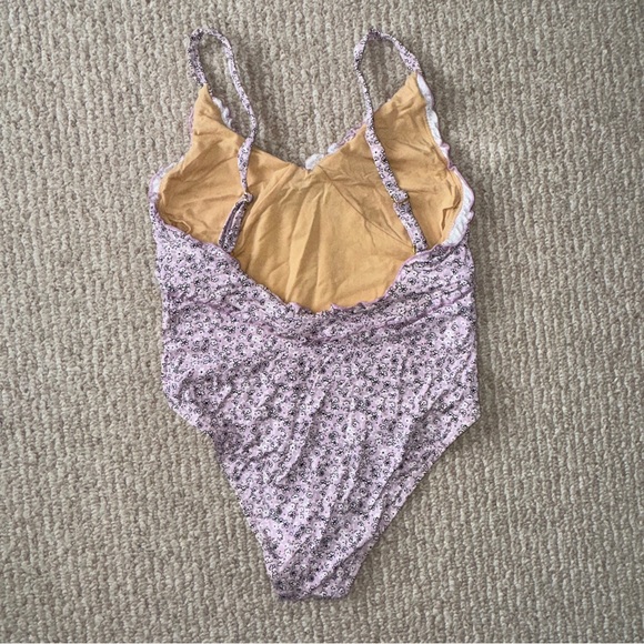 Purple floral one piece swimsuit with low back - Picture 3 of 4